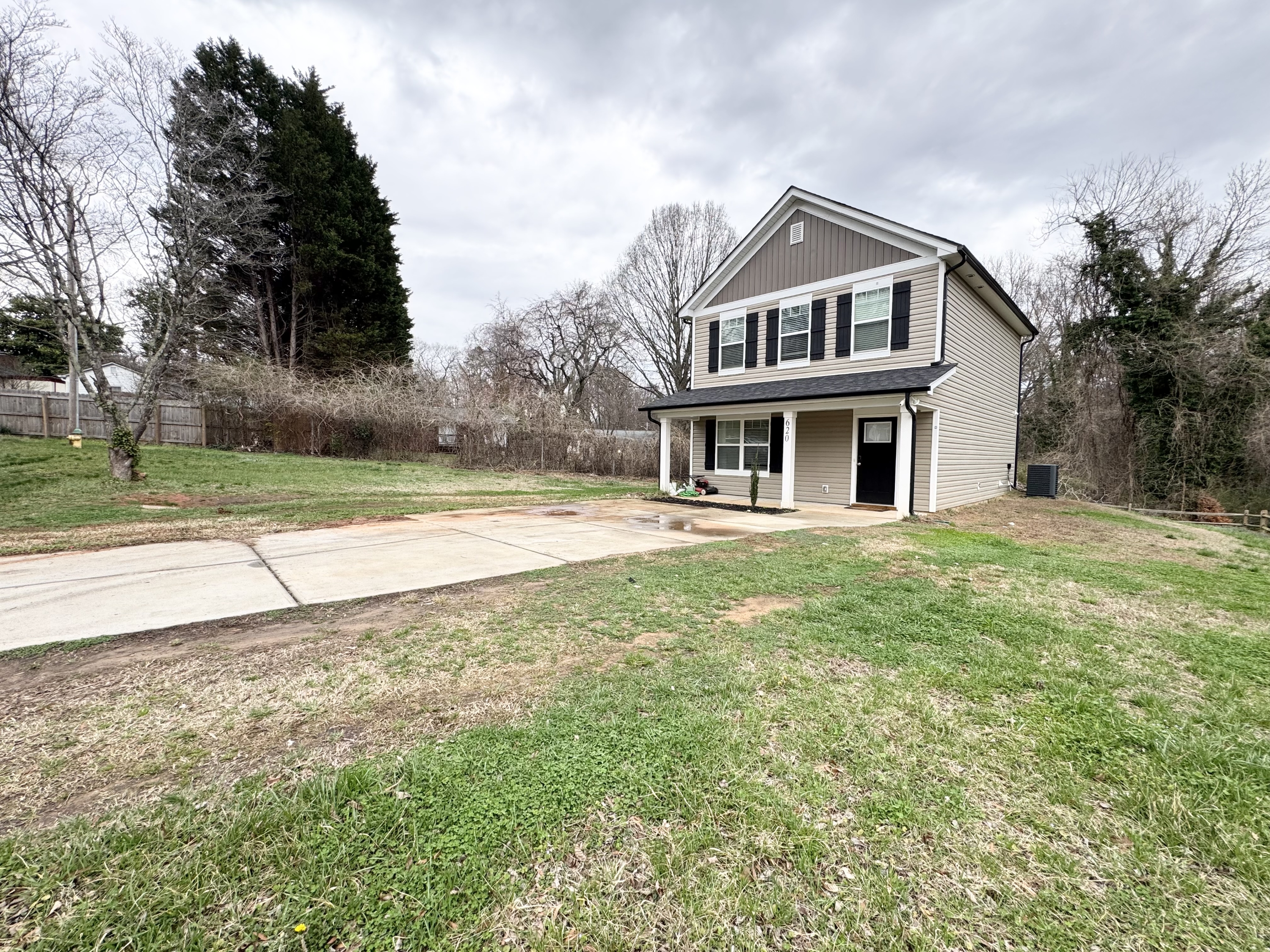 620 Poplar Street
